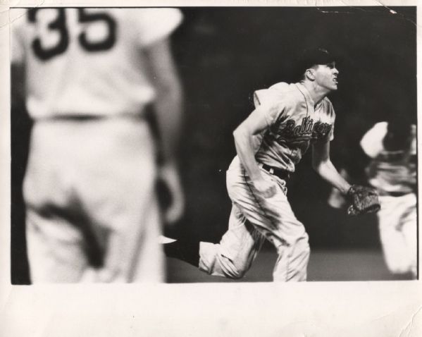 Brooks Robinson 1960’s Fielding shot Baltimore Orioles original photo