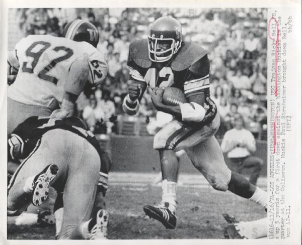USC Ricky Bell running vs. Washington 1974 original UPI photo