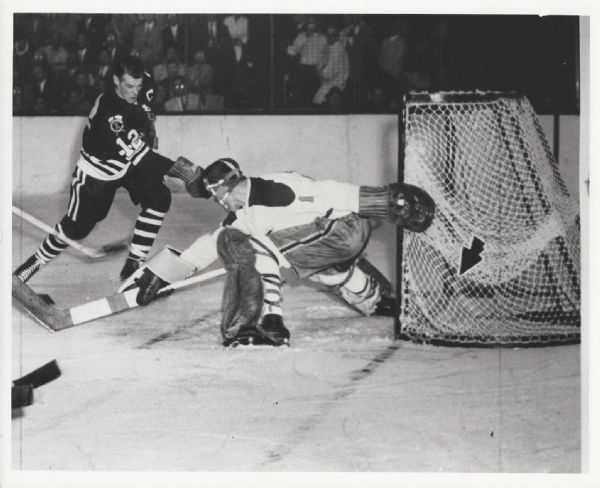 Jacques Plante tries to block goal vs Blackhawks original 1960 photo