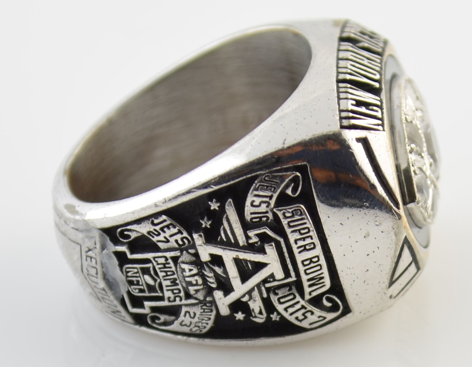 lot-detail-1968-new-york-jets-super-bowl-iii-championship-ring-ss