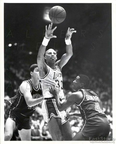 1989 Kareem Abdul Jabbar Lakers vs. Joe Dumars Detroit Pistons Original Photo