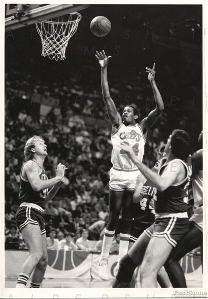 1986 Larry Bird & Kevin McHale vs. Cleveland Cavaliers Original TYPE I Photo 