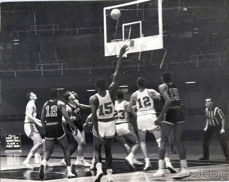 1962 Kansas City Steers vs. Chicago Majors Action Shot Original Photo ABL Basketball