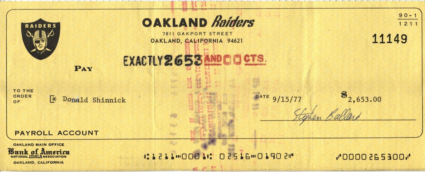 Don Shinnick Signed 1977 Oakland Raiders payroll Check 