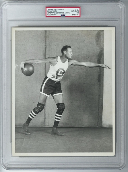 1930 Joe Lapchick Basketball HOF Cleveland Rosenblums Original TYPE 1 Photo PSA/DNA LOA