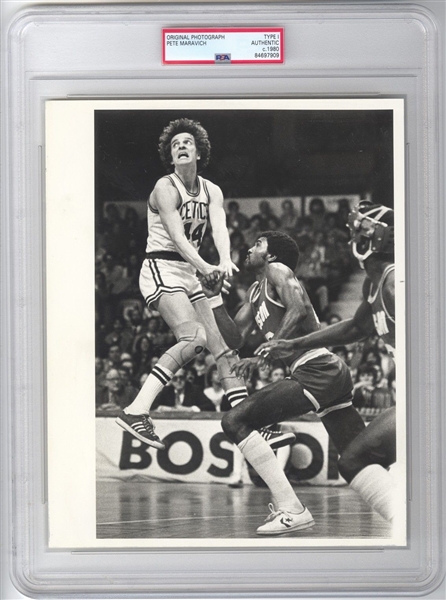 1980 Pistol Pete Maravich Boston Celtics vs. Atlanta Hawks Original TYPE 1 Photo PSA/DNA 