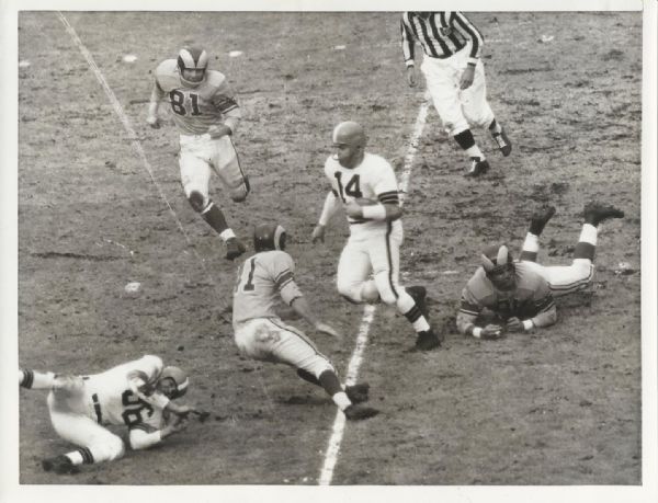 1955 Otto Graham Browns original UPI photo vs Rams