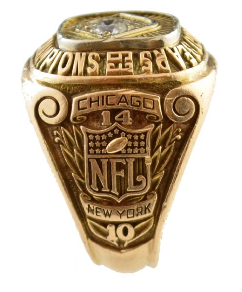 1963 CHICAGO BEARS FOOTBALL WORLD CHAMPIONSHIP RING - Buy and Sell  Championship Rings