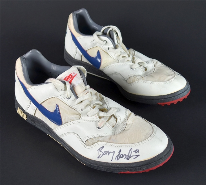 Lot Detail - Barry Sanders Game Used & Signed 1995 Pro Bowl Turf