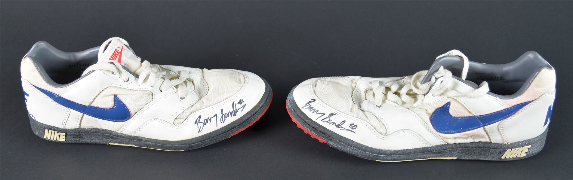 Lot Detail - Barry Sanders Game Used & Signed 1995 Pro Bowl Turf Shoes  (PSA/DNA & Photomatch)