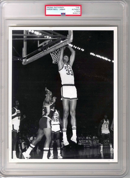 Item Detail - Kareem Abdul Jabbar Early 70’s Backward Dunk TYPE 1 Photo ...