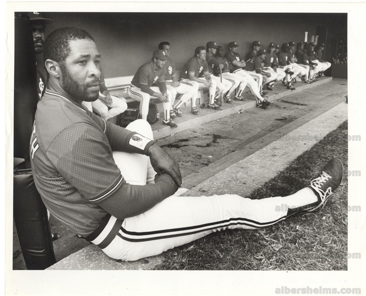 1987 Ozzie Smith hangs out in the Dugout Original TYPE 1 photo PSA LOA