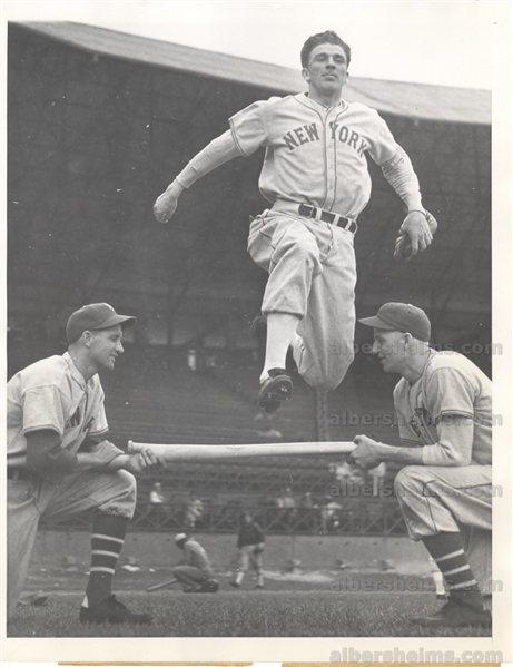  1937 Carl Hubbell Shows of His High Hurdle Skills NY Giants Original TYPE 1 Photo PSA/DNA LOA