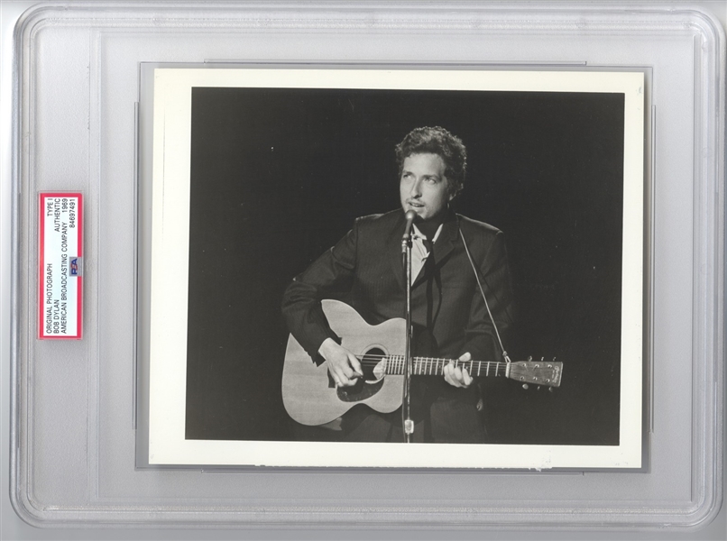 Bob Dylan Performs on the 1st Johnny Cash TV show 1969 Original TYPE 1 photo PSA/DNA