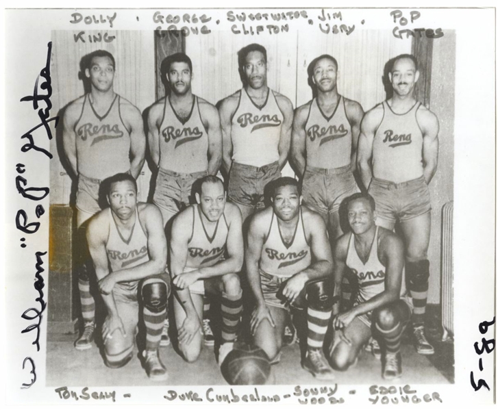 William Pop Gates Signed AUTO 8x10 Team photo of the Harlem Renaissance Basketball HOF