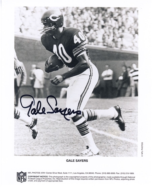 Gale Sayers Signed AUTO Photo Chicago Bears Pro Football HOF 